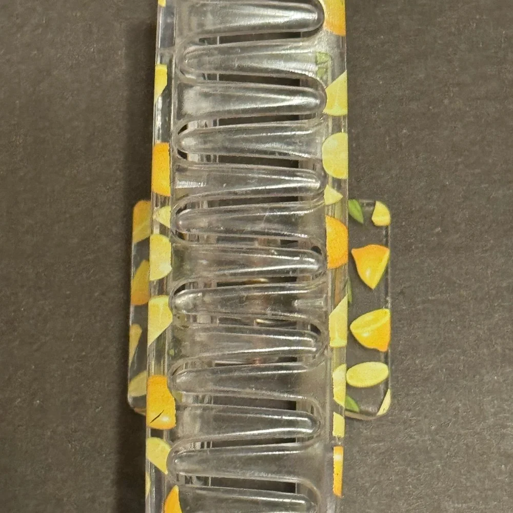 Francesca’s Collections Lemon Claw Clip